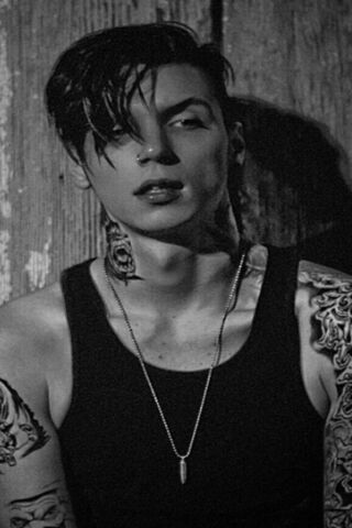 Edgy Portrait in Monochrome 🎨✨