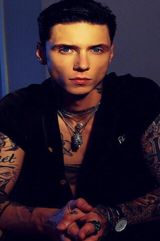 n'Andy Black: The Charismatic Rock Icon 🎸✨