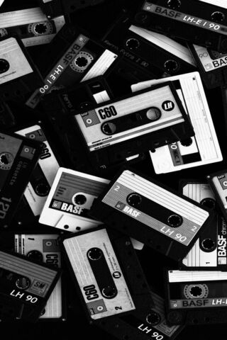Nostalgic Tapes 🎶