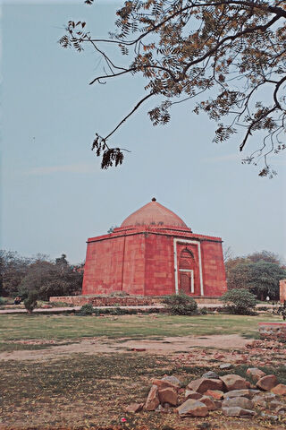 Majestic Red Tomb in Tr..