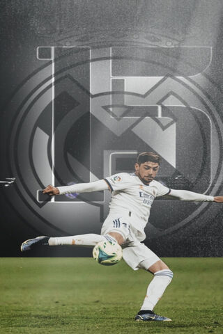 Striking Glory ⚽✨