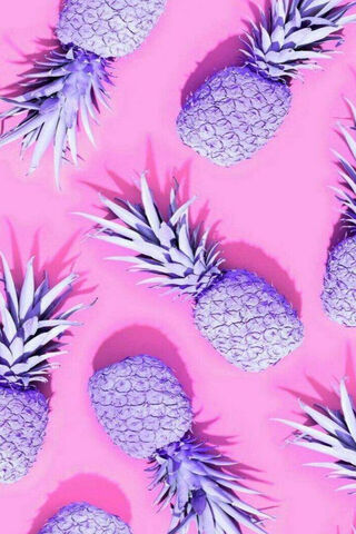 Tropical Vibes: Purple Pineapple Paradise 🍍💜