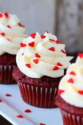 Sweet Love: Red Velvet Cupcakes ❤️
