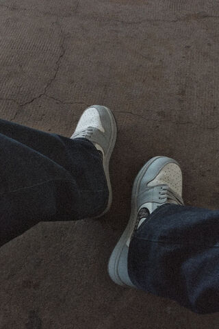 Sneakers 33