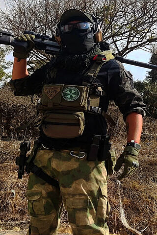 Tactical Warrior in Action 🔫🌲