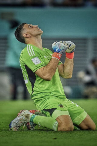 A Moment of Reflection 🧤🙏
