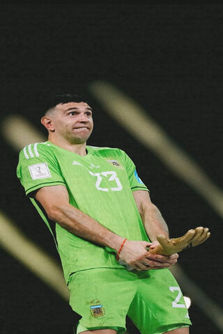 Goalkeeper's Moment of Surprise! 🥅😲