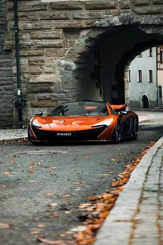 Sleek Elegance: The McLaren P1 🚗✨