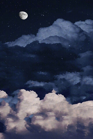 Dreamy Night Sky 🌙☁️