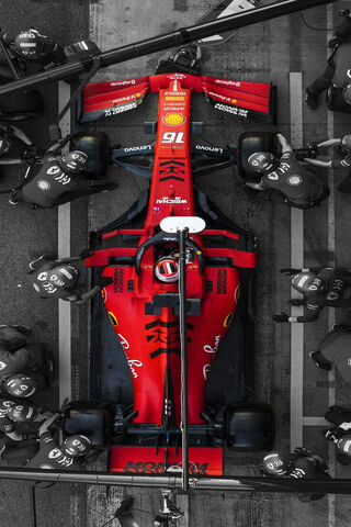 Pit Stop Action! 🏎️💨