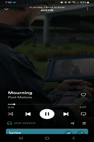 🎶 Listening to 'Mourni..