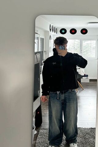 Stylish Reflection in a..