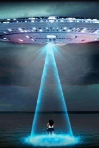 🌌 Encounter from Beyond: The UFO Experience 🚀