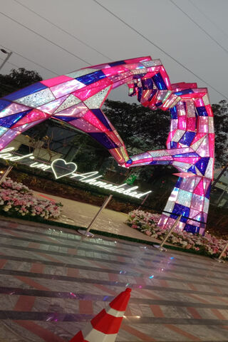 Heartfelt Art Installat..
