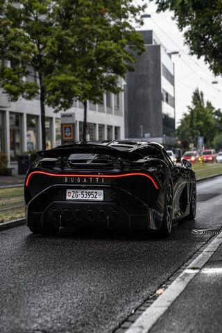 Sleek Power on the Streets 🚗✨