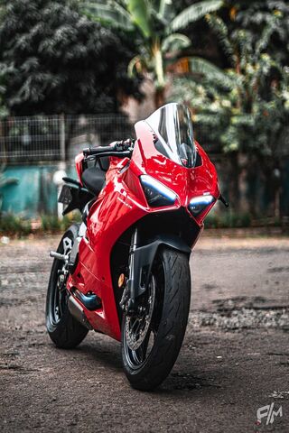Sleek Red Racer 🏍️❤️