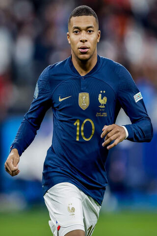 Kylian Mbappé in Action ⚽🇫🇷