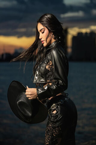 Kimberly Loaiza