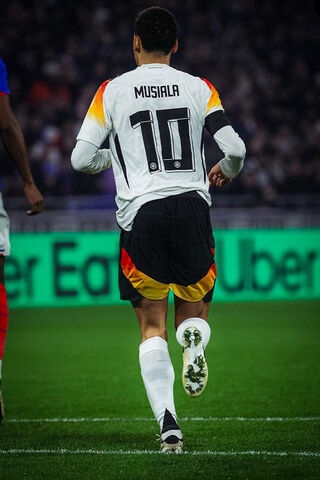 Musiala in Action! ⚽️🇩🇪