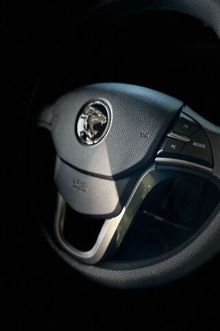 Sleek Steering Wheel Design 🚗✨
