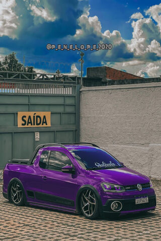 Stunning Purple Volkswagen in the Spotlight 🚗💜