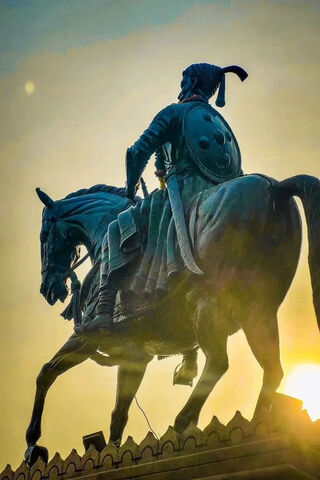 Majestic Warrior on Hor..