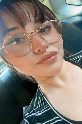 Stylish Selfie in the Car 🚗✨