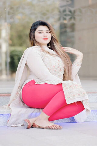 Elegant Style in Pink 🌸✨