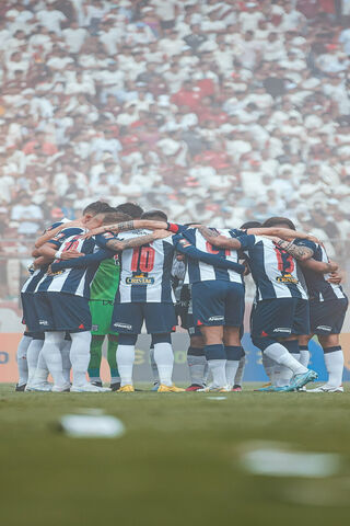 Team Unity on the Field ⚽🤝