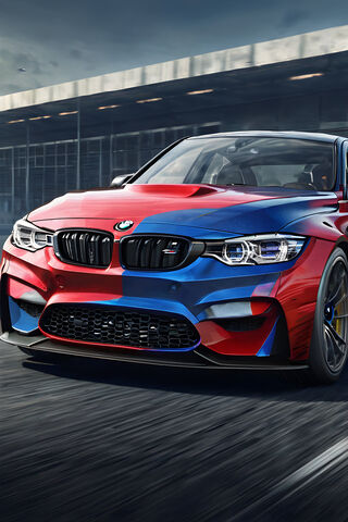BMW M4: A Bold Masterpi..