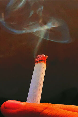 Smoky Moments 🌫️🚬