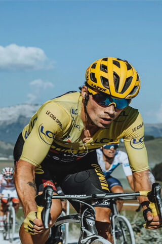 Racing to Victory 🚴‍♂️💨