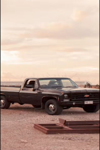 Classic Chevy C10: A Timeless Beauty on Wheels 🚗✨