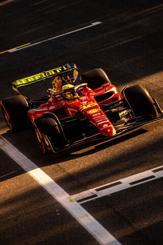 Racing Glory: Ferrari in Action 🏎️✨