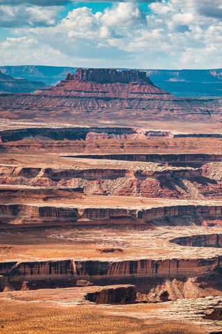 Majestic Mesa in the De..