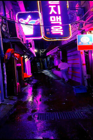 Neon Alley Vibes 🌌✨