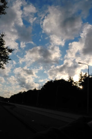 Serene Sky at Dusk 🌥️🌅