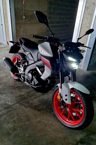 Sleek Ride: The Ultimat..