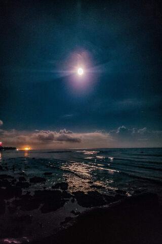 Moonlit Serenity 🌙🌊