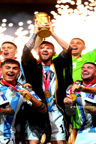 Messi's Triumph: World Cup Glory! 🏆✨