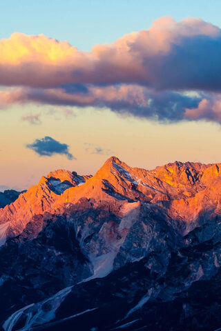 Majestic Mountain Sunse..