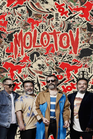 Rocking the Stage with Molotov! 🎸🔥