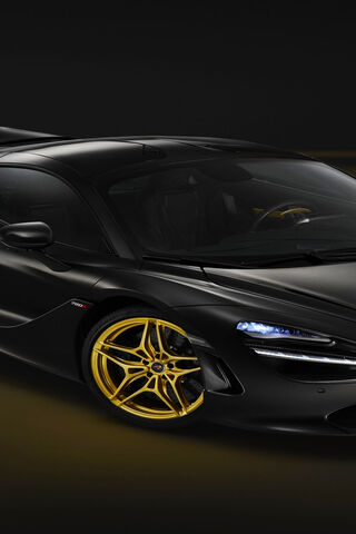 Sleek Power: The McLaren 720S 🏎️✨