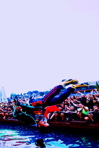 Epic Dive into the Crow..