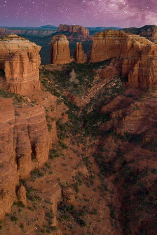 Majestic Desert Canyon ..