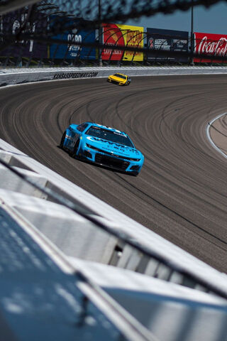 Racing Thrills on the Track! 🏁💨