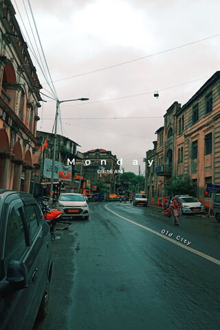 Rainy Day in the Old City 🌧️