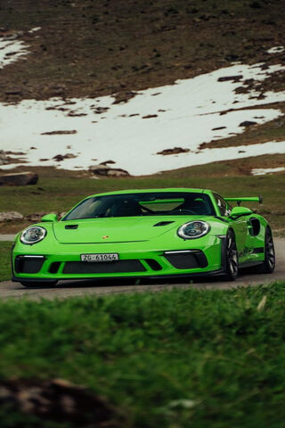 Porsche 911 GT3 RS: The Green Beast Unleashed! 🏎️💨