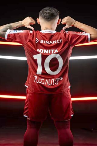 Star Player in Action! ⚽️🔥