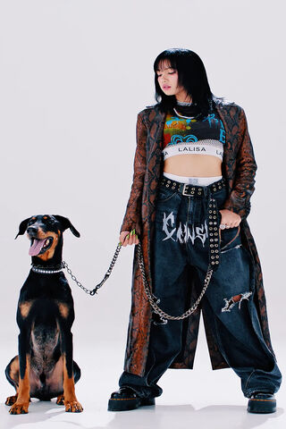 Stylish Duo: Fashion an..